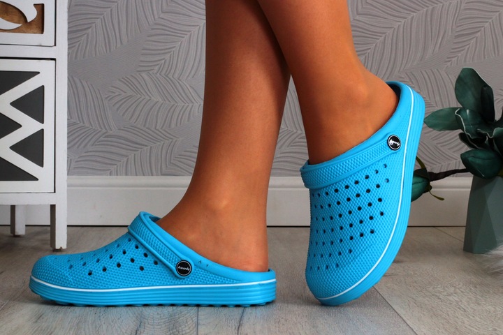 DAMSKIE LEKKIE KLAPKI CHODAKI PIANKOWE