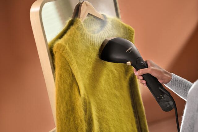 Parownica do ubrań steamer Philips STH7060/80