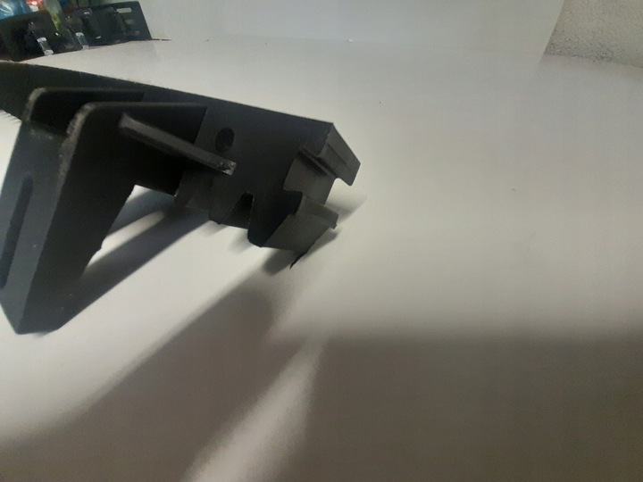 Listwa zębata nylonowa 20mm do bramy przesuwnej do 800kg