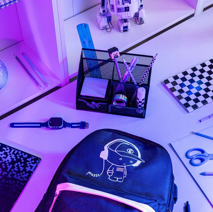 Organizer na Biurko Przybornik na Kredki Pojemnik Szufladka Metalowy Czarny