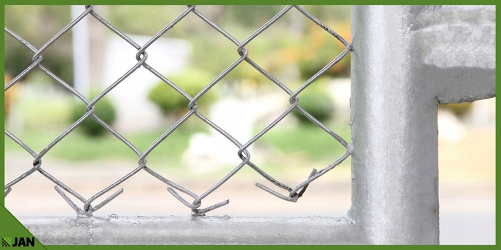 Drut Do Siatki Leśnej fi 1,4mm Zwój 40m Zastosowanie Uniwersalne Ocynkowany