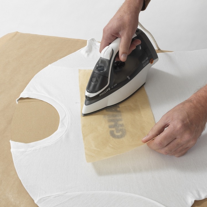 Farba Do Tkanin W Sprayu Ghiant Czarna 150 ml