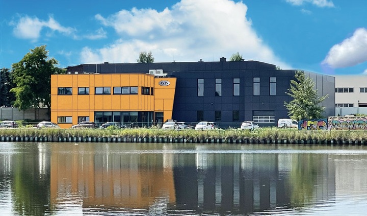 Kolanko 90° dla rury poręczy Ø42,4 x 2,0 mm, model 0305, stal