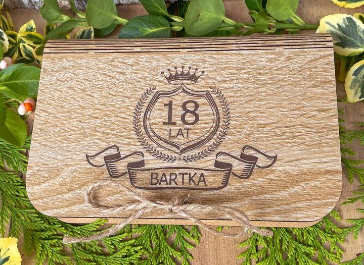 PUDEŁKO NA PIENIĄDZE PREZENT NA ROCZNICĘ URODZINY 18-40-100 LAT HD-KOLORY