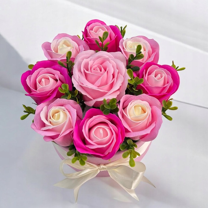 Flowerbox z Kwiatami Mydlanymi Prezent Upominek Flower box Róże Mydlane