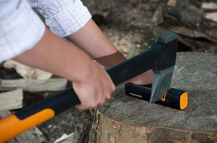 Ostrzałka do noży i siekier Fiskars Xsharp