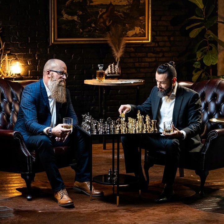 ZESTAW WHISKY DLA MĘŻCZYZN SZKLANKI KARAFKA WHISKY KAMIENIE ETUI