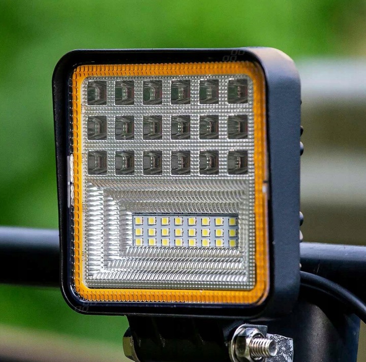 Lampa robocza 126W LED HALOGEN SZPERACZ KIERUNKOWSKAZ