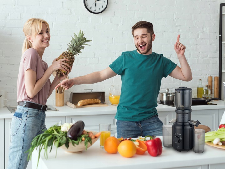 Wyciskarka pionowa wolnoobrotowa do soków PJ350 Eldom 250W