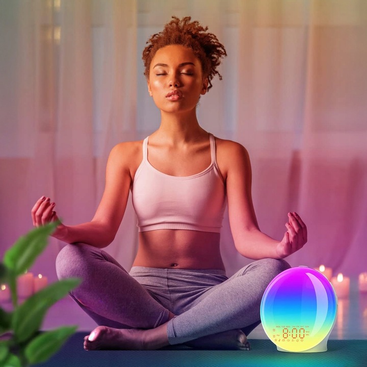 BUDZIK ŚWIETLNY ZEGAR DRZEMKA LAMPKA NOCNA RADIO SYMULATOR WSCHODU