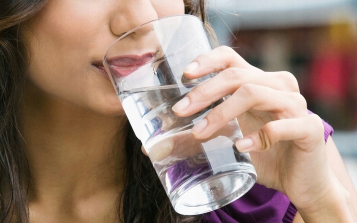 Zuber Naturalna woda lecznicza trawienie 0,5 l x 12 szt