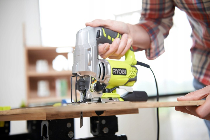 RYOBI WYRZYNARKA ELEKTRYCZNA RJS1050-K 680W LED REGULACJA + WALIZKA