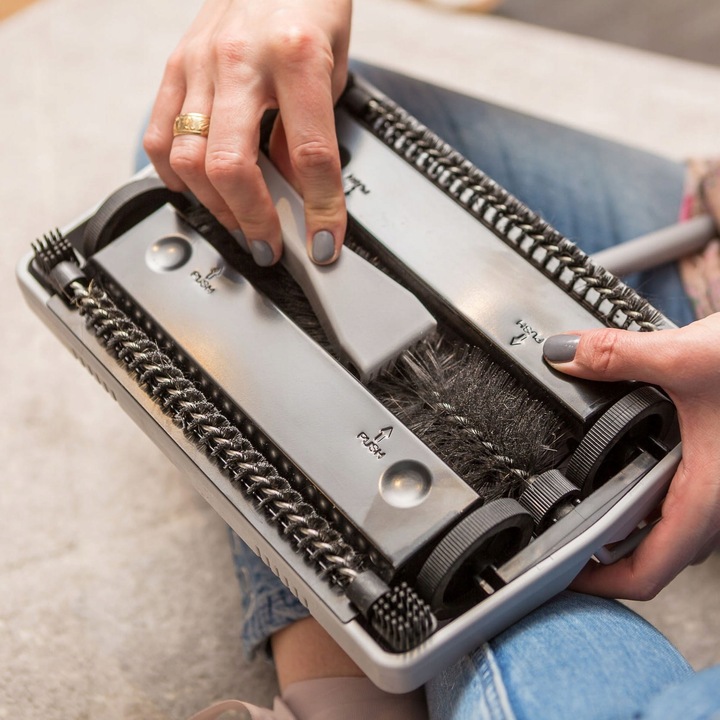 ODKURZACZ RĘCZNY MECHANICZNY SZCZOTKA KAŚKA KATIE YORK