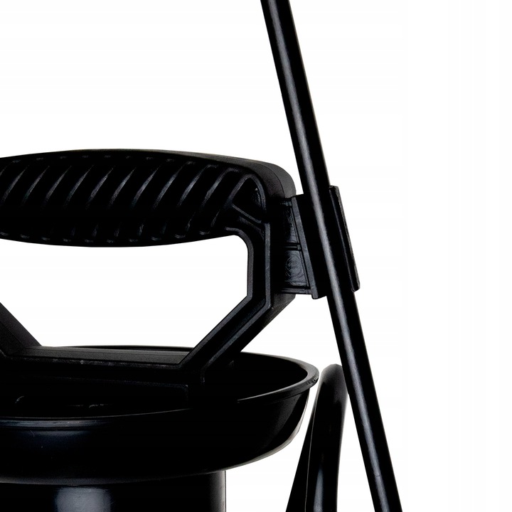 OPRYSKIWACZ CIŚNIENIOWY RĘCZNY 5L DŁUGA LANCA 88cm