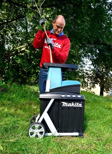 Rozdrabniacz elektryczny do gałęzi Makita UD2500