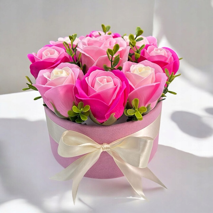 Flowerbox z Kwiatami Mydlanymi Prezent Upominek Flower box Róże Mydlane