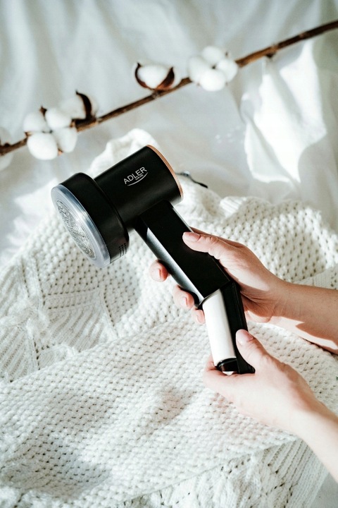 Golarka do Tkanin Adler AD 9619 – 3 Prędkości, Wyświetlacz LED, USB