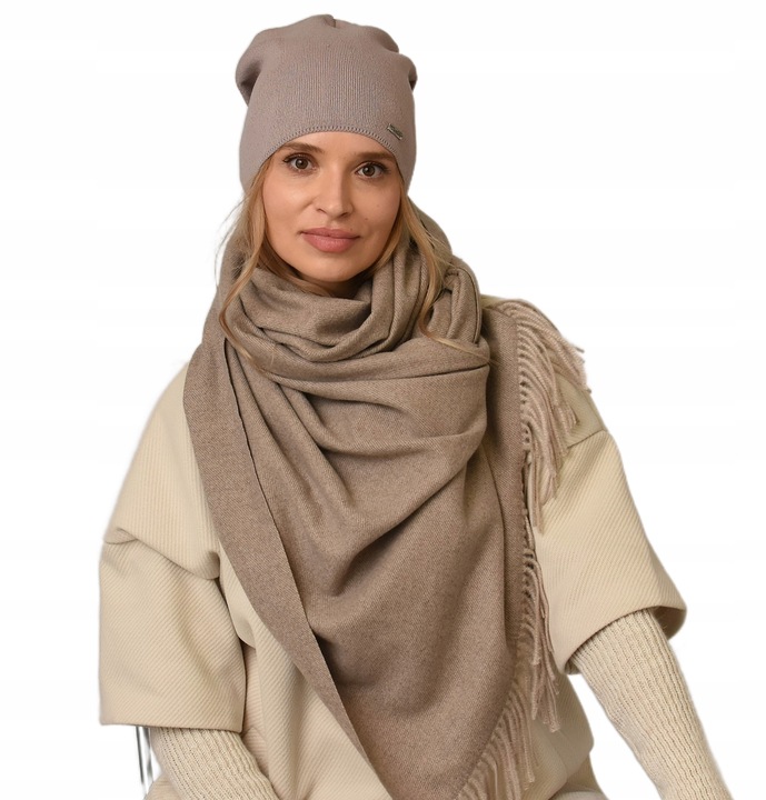 Jesienna CZAPKA damska nakrycie głowy polski producent latte gładka V3