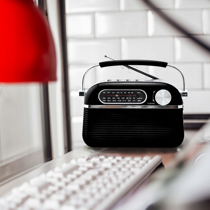 RADIO KUCHENNE RETRO PRZENOŚNE SIECIOWE NA BATERIE STROJENIE FM AM