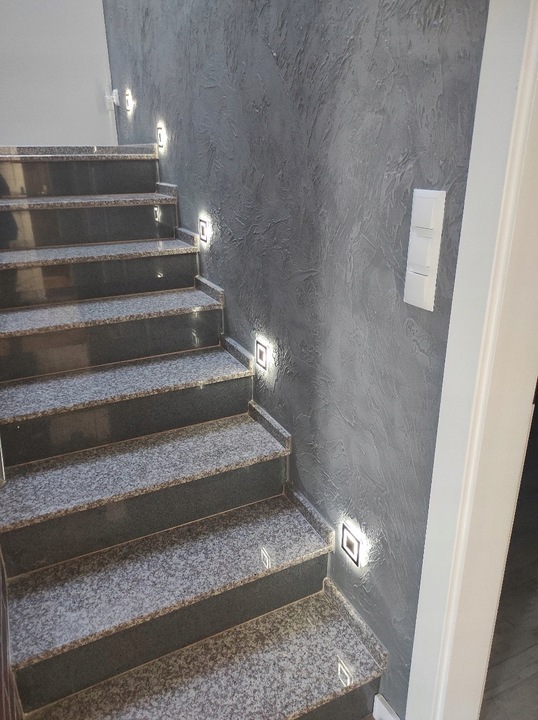 Lampka schodowa LED 230V oświetlenie schodowe 2W Z