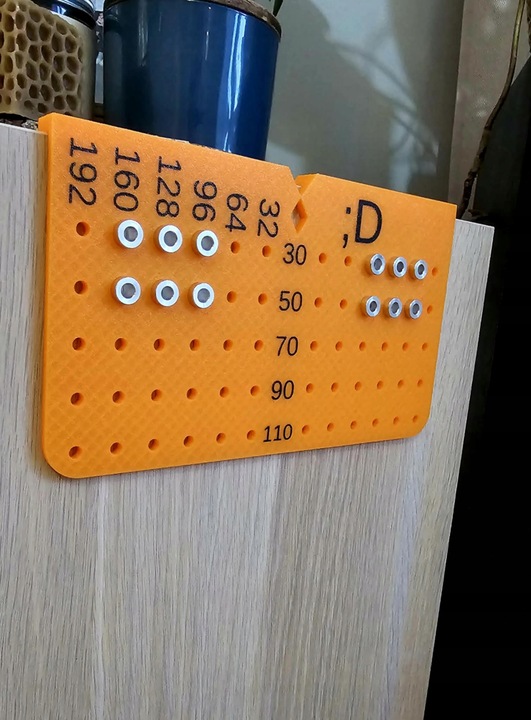 Przymiar do wiercenia otworów pod uchwyty meblowe | Regulowany