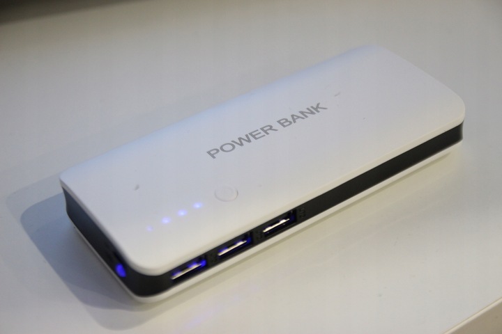 Power bank 50000mAh powerbank Wyświetlacz 3xUSB Latarka KOLORY SOLIDNY