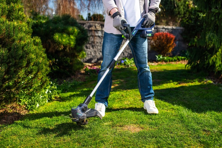 PODKASZARKA AKUMULATOROWA KOSA WYKASZARKA NA KOŁACH ŻYŁKI NOŻE AKU 2AH