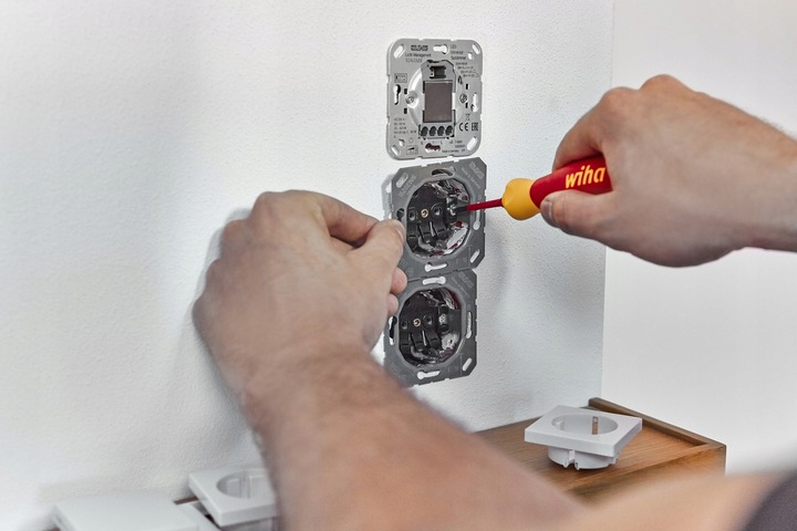 Wiha Wkrętak Wymiennymi Końcówkami Izolowany VDE