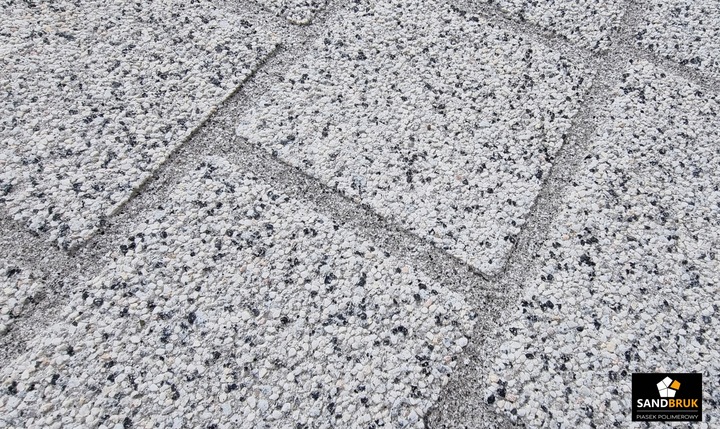 Piasek Polimerowy SandBruk Fuga Do Kostki Brukowej Płyt Jasny Szary 20