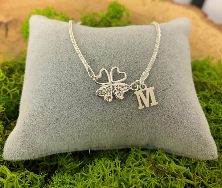 Srebrna bransoletka koniczynka na szczęście LITERKA cyrkonie PUDEŁKO SREBRO