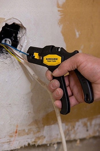 Ściągacz izolacji, szczypce automatyczne do kabli 0,2-6,0mm J20050