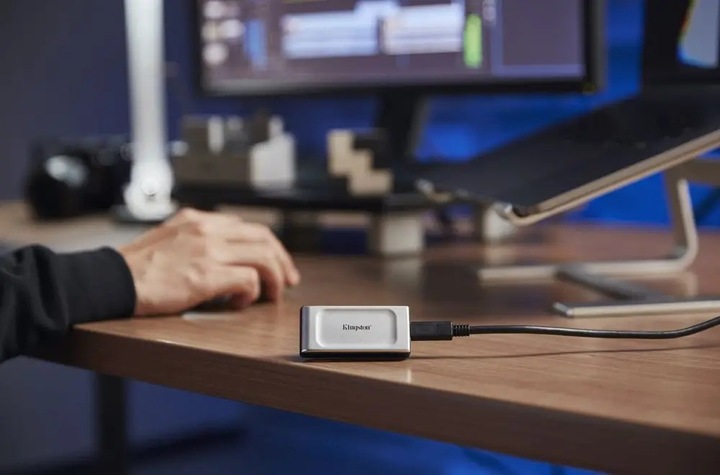 Dysk przenośny SSD Kingston 1000GB SSD XS2000