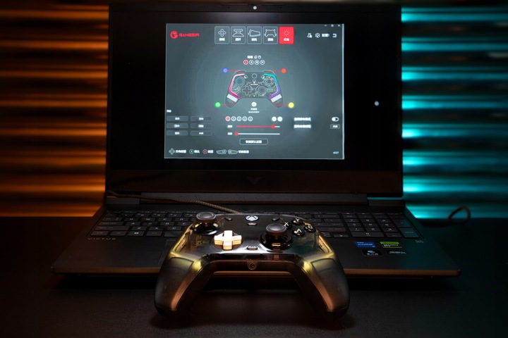 Kontroler Pad przewodowy GameSir K1 Kaleid Flux GamePad LED do Xbox PC