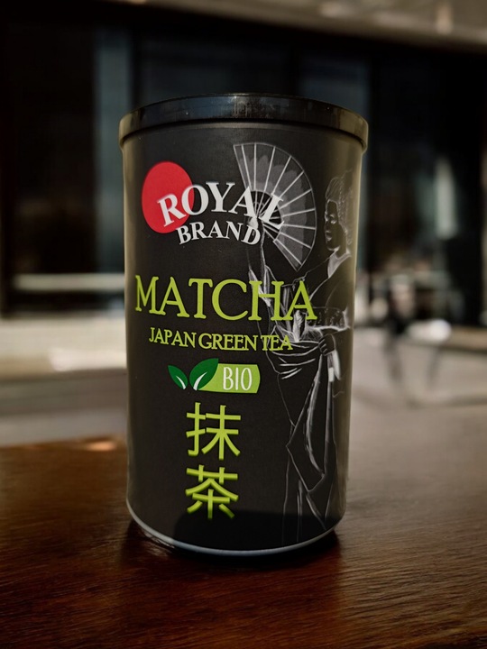 Zestaw startowy do herbaty matcha Bio 100g z piękną czarką miotełką i łyżką