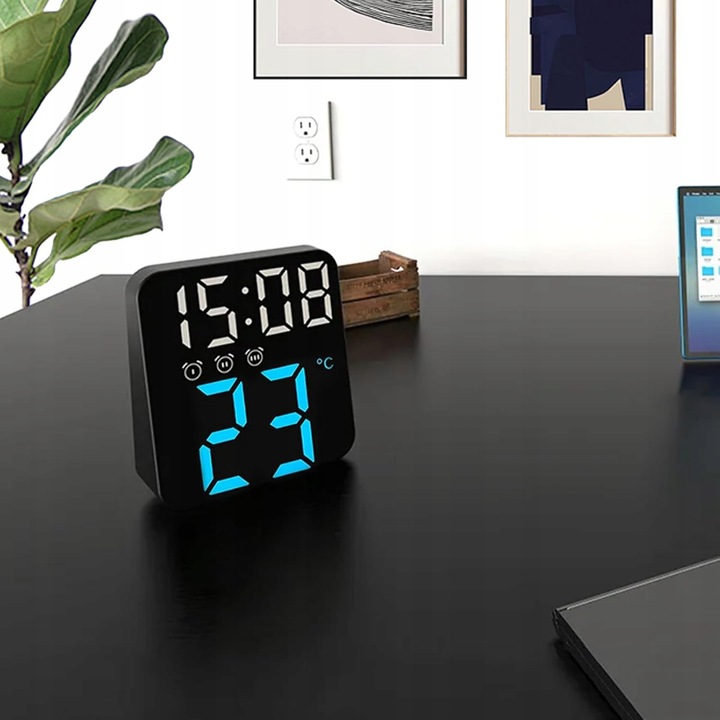 ZEGAR ZEGAREK ELEKTRONICZNY CYFROWY LED STOJĄCY BUDZIK DATA TEMPERATURA