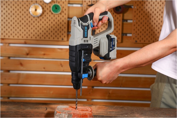 MŁOT UDAROWY MŁOTOWIERTARKA AKUMULATOROWA UDAROWA SDS+ WALIZKA 3J DEKO