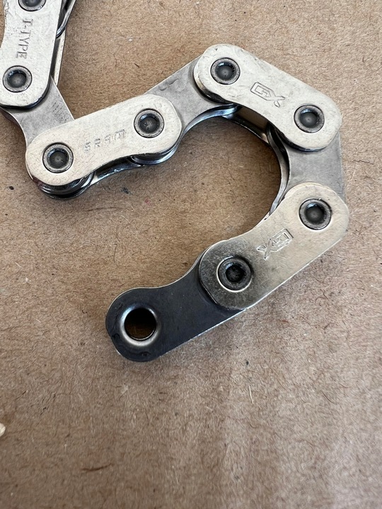 Łańcuch SRAM GX Eagle T-Type (126 ogniw, 12 rzędów) + spinka E-MTB