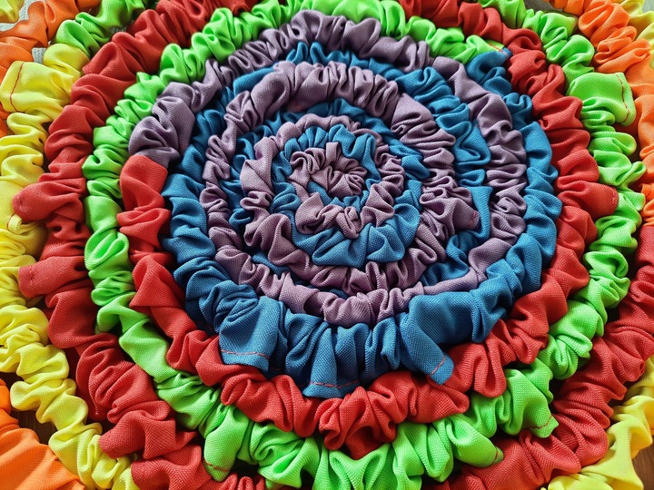 GUMA SENSORYCZNA tęczowa ANIMACYJNA do tańca gumy zabaw animatorów 7 m