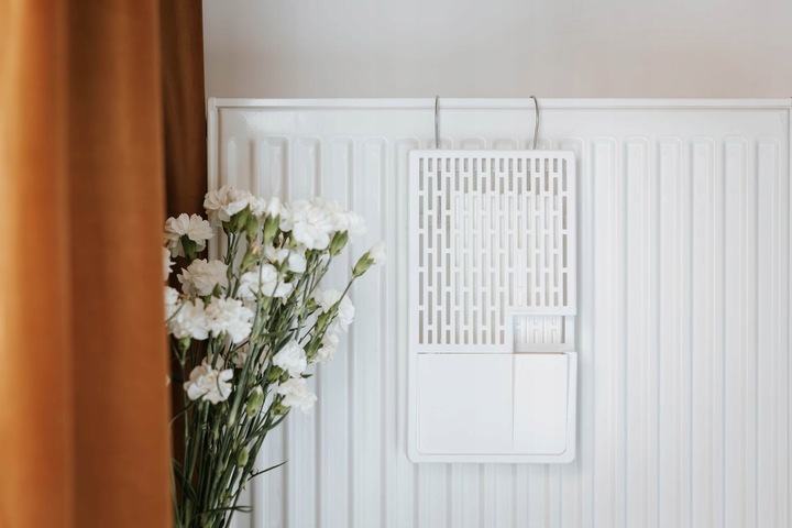 NAWILŻACZ POWIETRZA NA KALORYFER GRZEJNIK PAROWY BEZ PRĄDU 0,6L