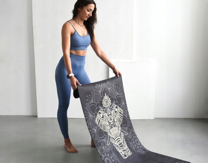 PIĘKNA MATA PREMIUM DO JOGI ĆWICZEŃ STABILNA ZAMSZOWA MIĘKKA 4 MM ZE WZOREM