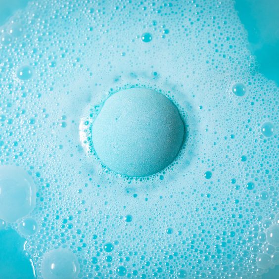 Zestaw do kąpieli dla dzieci Pianotwory i kule do kąpieli z zabawkami