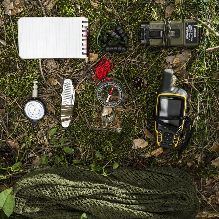 KOMPAS MAPOWY BUSOLA PRZEŹROCZYSTY FOSFORYZUJĄCY HELIKON KOMPAS SCOUT MK2