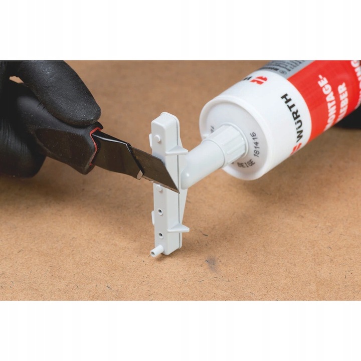 Nóż Nożyk Monterski Tapeciak Z Odłamywanym Ostrzem SUPER OSTRY 18mm WURTH