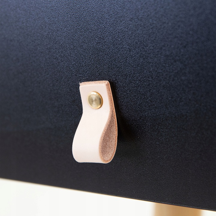 Toaletka z lustrem kosmetyczna skandynawska