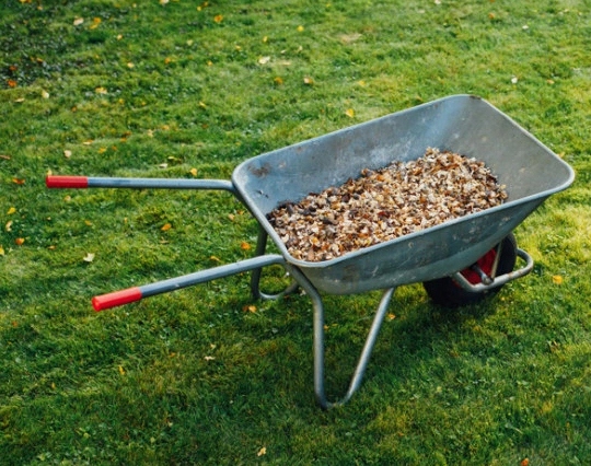 ROZDRABNIACZ GŁADKOLUFOWY ELEKTRYCZNY SAMOZASYSAJĄCY TURBO RĘBAK DO