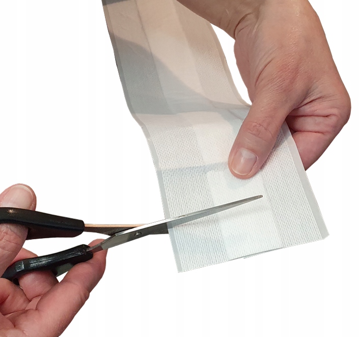 PLASTER Z OPATRUNKIEM 8CMx5M DO CIĘCIA WŁÓKNINOWY