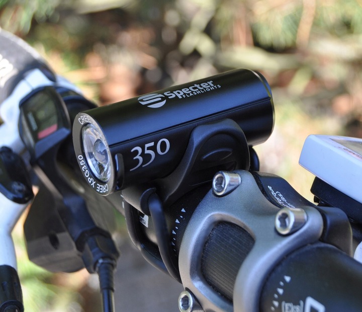 Przednia lampka ROWEROWA LED Specter XPG350 lm latarka uchwyt USB miejska