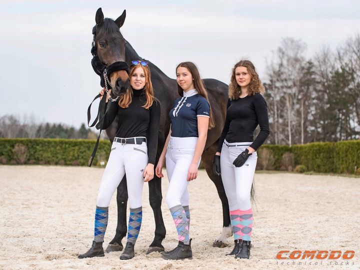 Długie bawełniane podkolanówki w romby na konie