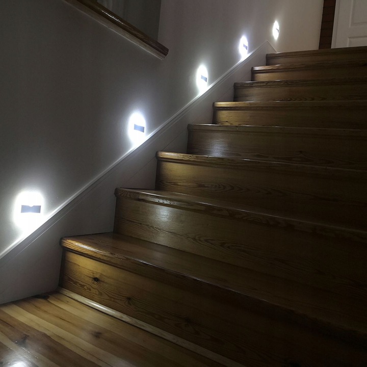 Oświetlenie schodowe oprawa lampka schodowa LED 230V Q30 BIAŁA