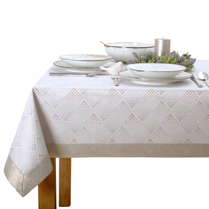 Obrus Szyty z Mankietem 5 cm LZS-33209 140x220 cm